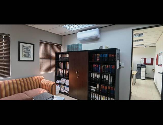 BUSINESS PROPERTY TO RENT IN ASHLEA GARDENS